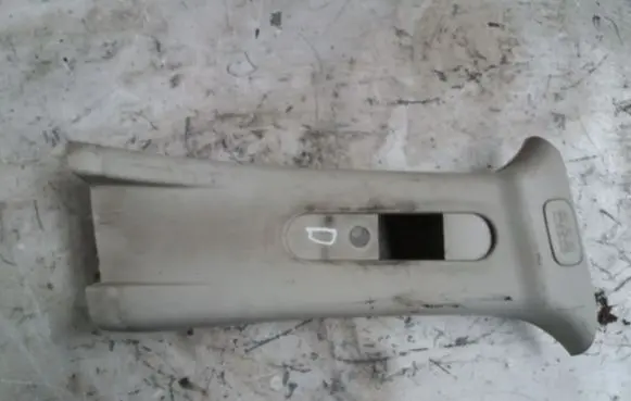 Dodge Caliber Seat belt trim L00555814611006B