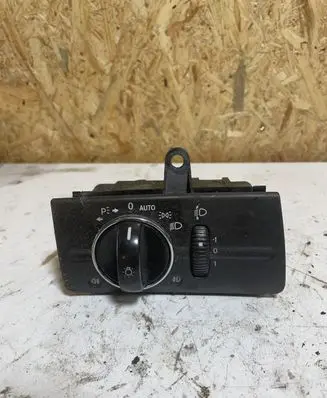 Mercedes-Benz E W211 Light switch 2115450904