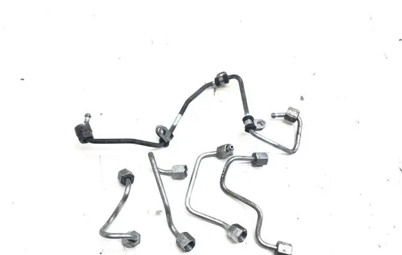 Audi A5 8T 8F Fuel injector supply line/pipe 