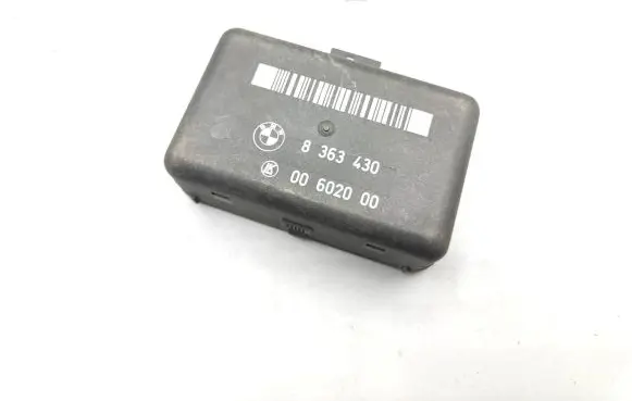BMW 5 E39 Rain sensor 8363430 00602000