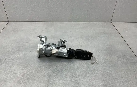 Audi A1 Ignition lock 1K0905851B 5K0905865
