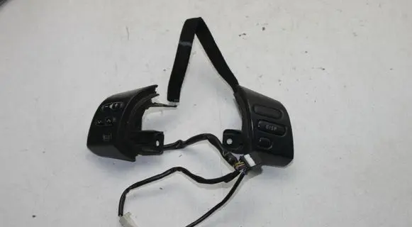 Toyota Corolla Verso E121 Steering wheel buttons/switches 