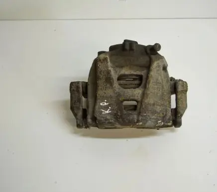 Volkswagen Tiguan Front brake caliper