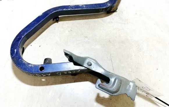 Honda Accord Tailgate/trunk/boot hinge