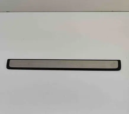 Volvo XC40 Side skirt rear trim 32289844