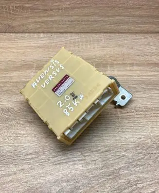 Toyota Avensis Verso Other control units/modules 8865044210 0771005520