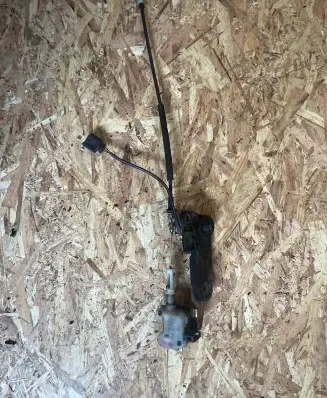 Volkswagen PASSAT B5.5 Tailgate exterior lock 3B9827297A