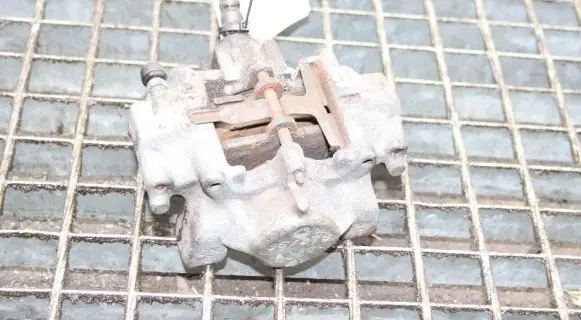 Mercedes-Benz CLC CL203 Rear brake caliper