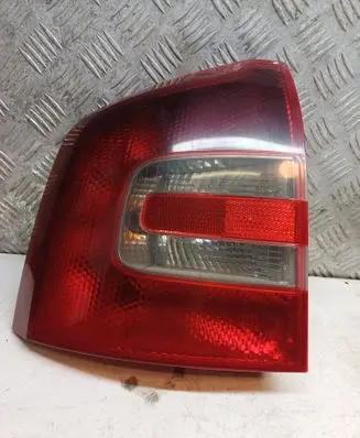 Skoda Octavia Mk2 (1Z) Rear/tail lights 1Z9945095
