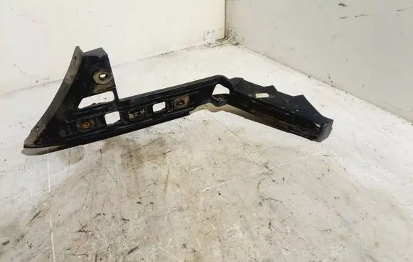 Volkswagen Touran I Bumper support mounting bracket corner 1T0807375A