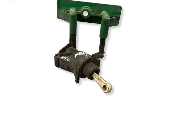 Ford Focus Clutch master cylinder 98AB7A543AH