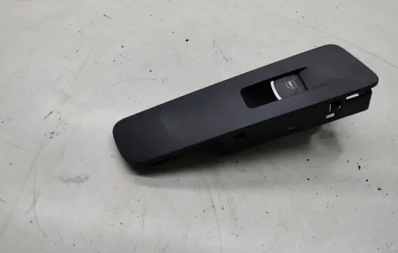 Volkswagen Tiguan Electric window control switch 5N2867255A