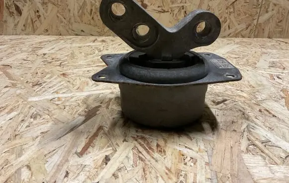 Opel Insignia A Gearbox mount 13227730
