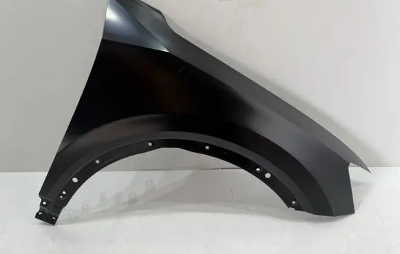 Audi Q2 - Fender 