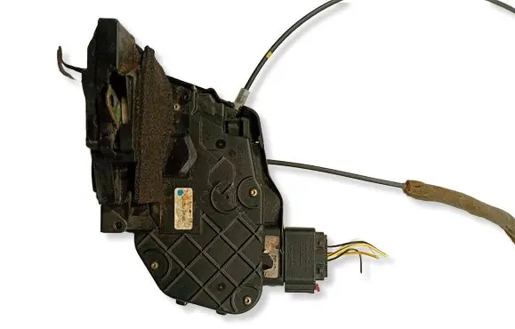 Mazda 2 Front door lock 1452169
