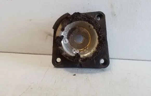 Volvo S60 Front shock absorber mounting bracket 