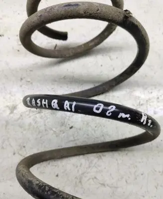 Nissan Qashqai+2 Front coil spring