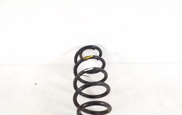 Toyota Auris 150 Rear coil spring 48231-02590