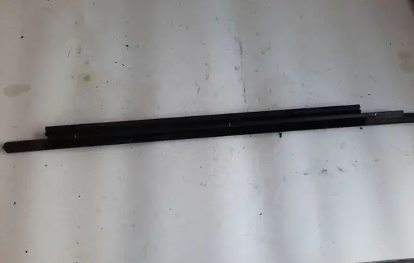Audi A3 S3 8V Rubber seal rear door window/glass 8V5839477