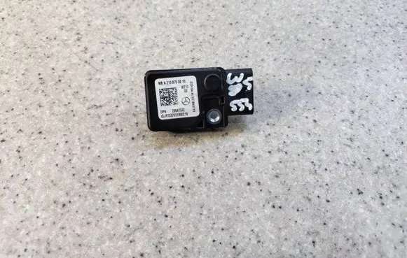 Mercedes-Benz C W205 Seat pressure sensor A2138700010AOP1308 A2138700010