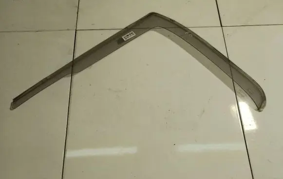 Iveco Daily 30.8 - 9 Sliding door wind deflector 