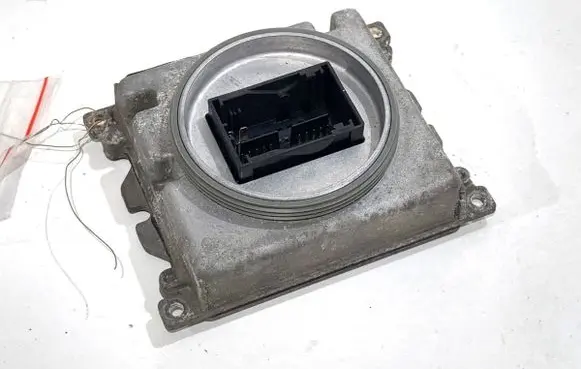 Volkswagen PASSAT B8 Voltage converter/converter module 7PP941571AE