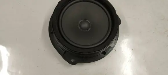 Audi Q2 - Rear door speaker 8v4035411b