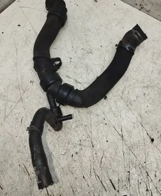 Volkswagen PASSAT B5.5 Engine coolant pipe/hose 8D0121101AH 01072000