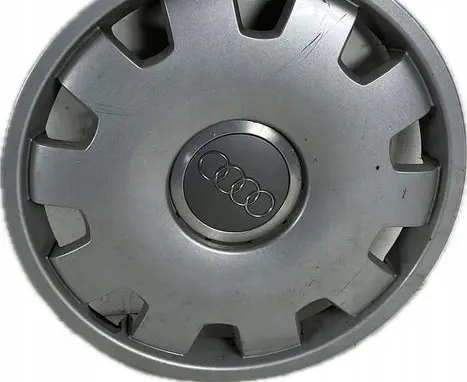 Audi A4 S4 B5 8D R16 wheel hub/cap/trim 4B0601147D