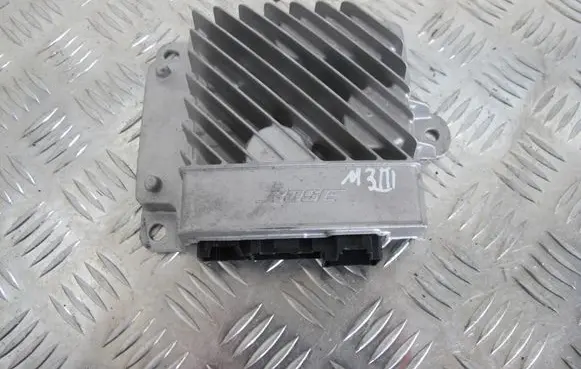 Mazda 3 III Sound amplifier BHP566A20