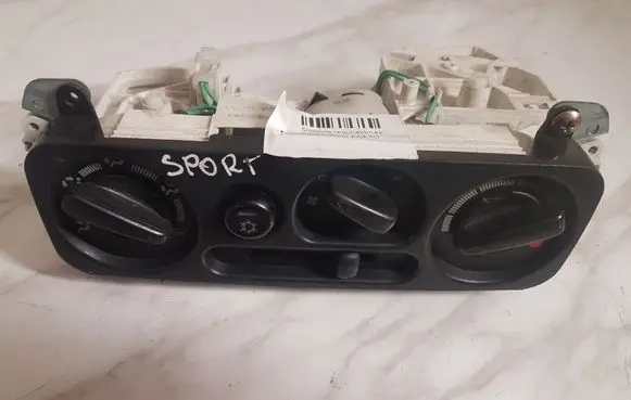 Mitsubishi Pajero Sport I Air conditioning/heating control unit MR360556