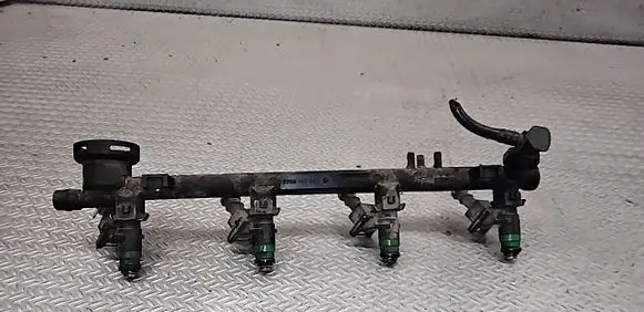 Renault Laguna II Fuel injectors set H028797 7700107405