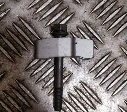 Hyundai Kona I Fuel Injector clamp holder