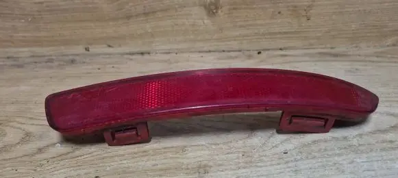Rear tail light reflector
