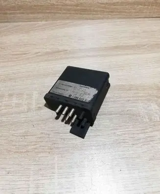 BMW 3 E30 Glow plug pre-heat relay 1286622