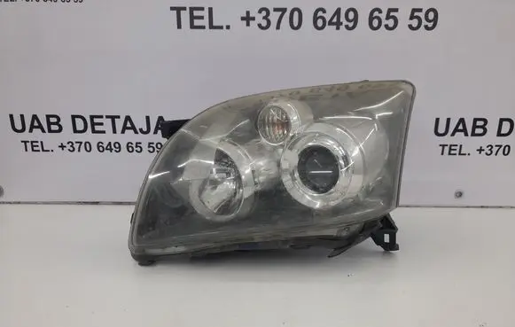 Toyota Avensis T250 Headlight/headlamp