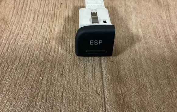 Audi A4 S4 B7 8E 8H ESP (stability program) switch 8E1927134A 06088A