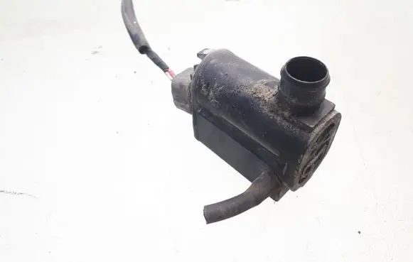 Hyundai Santa Fe Windscreen/windshield washer pump 9851026100