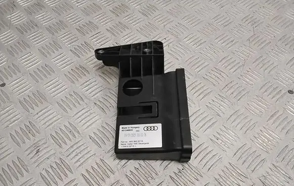 Audi e-tron Other body part 401246855