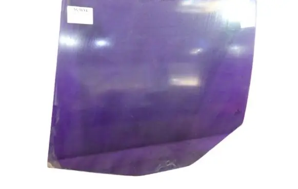 Volkswagen Golf IV Front door window glass four-door