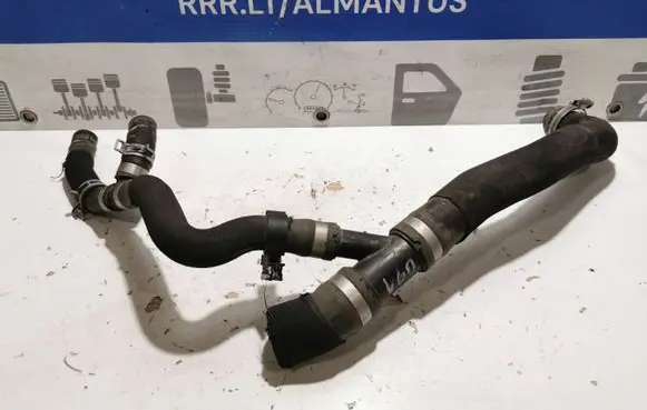 Volvo V60 Engine coolant pipe/hose 31319796
