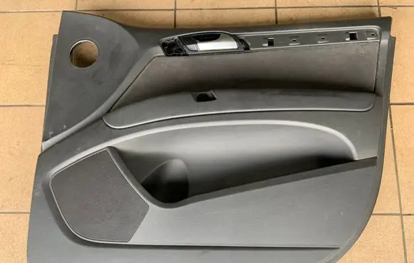 Audi Q7 4L Front door card panel trim 4L1867106 4L1867106A