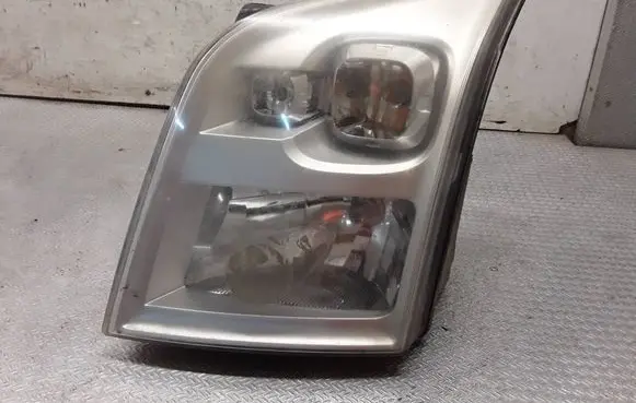 Ford Transit Headlight/headlamp 6C1113W030BG