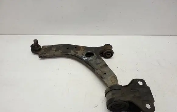 Ford Focus Front lower control arm/wishbone