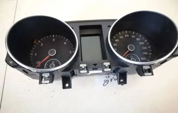 Volkswagen Golf VI Speedometer (instrument cluster) a2c53219792