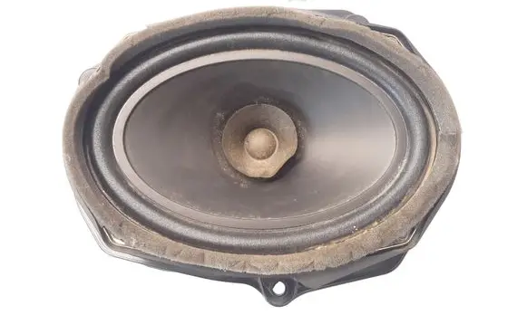Nissan Titan Front door speaker 281577Z800