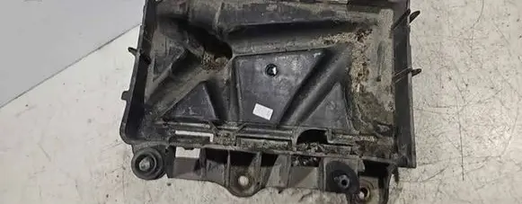 Skoda Fabia Mk2 (5J) Battery tray 6R0915331 DJ4CZ