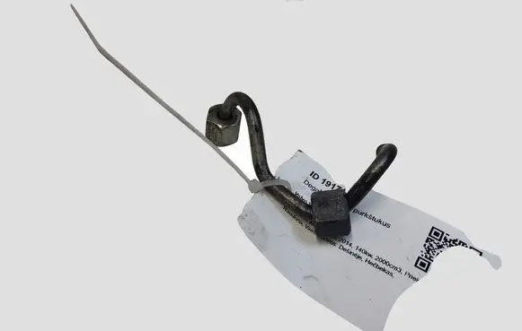 Volvo V40 Fuel injector supply line/pipe
