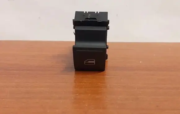 Volkswagen Touareg II Electric window control switch 7P6959855 9049