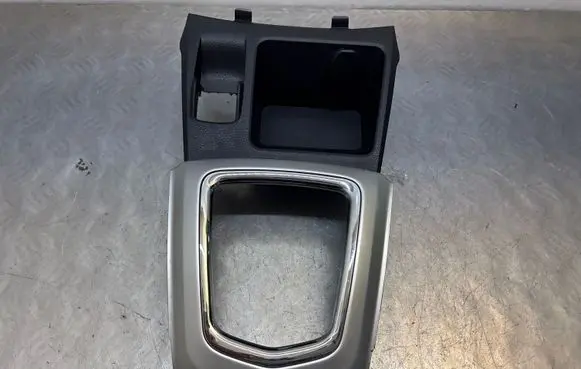 Nissan Qashqai Gear shifter surround trim plastic 969414EA0A